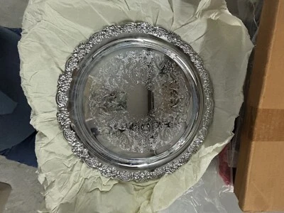 "BANDEJA/PLATO REDONDO PLATEADO ONEIDA VINTAGE PATRÓN ROSA 12 1/2""" Foto 1 de 4