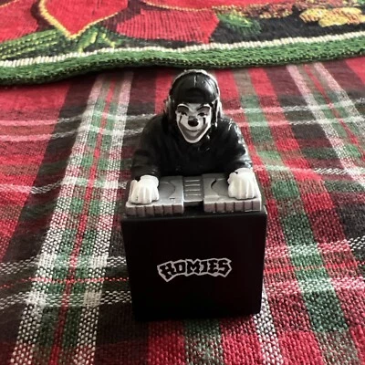 Minifigura Lil Homies JOKACHILD Serie 5 1.75" Payaso DJ Foto 1 de 4