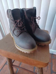 Bass Mens Size 9.5 Lace Up Leather Boot Brown NWOT - Picture 1 of 7