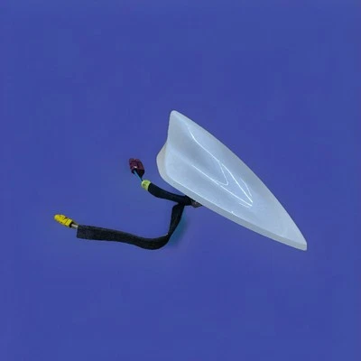 Cadillac XTS 2013-2017 techo aleta de tiburón módulo de antena y cubierta OEM blanco perlado Foto 1 de 4