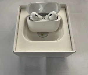 Apple AirPods Pro Gen 2 - Custodia autentica e MagSafe - Foto 1 di 6