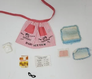 Vintage 60er Jahre Barbie Babysits #953 Spielset Outfit. Top Zustand - Bild 1 von 2