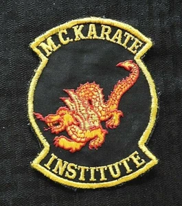 C.1972 MARTIAL ARTS "M.C. KARATE INSTITUTE" ENTER THE DRAGON CHEESECLOTH PATCH - Picture 1 of 12