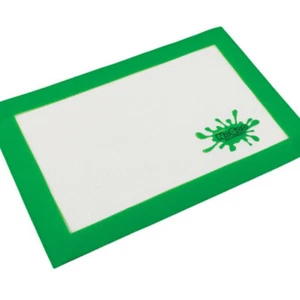 NoGoo Macro Mesh Platinum Cured Silicone Water Pipe Mat - Small - Picture 1 of 1