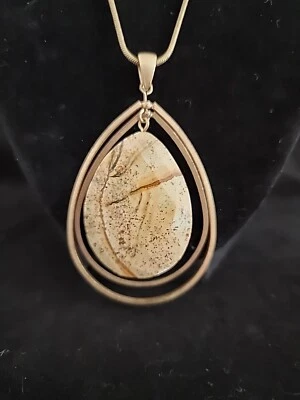 Hermoso Collar Colgante Piedra Natural 16" Piedra Pulida Cadena Plata Foto 1 de 4