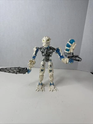 LEGO BIONICLE INIKA TOA MATORO (8727) COMPLETE FIGURE INCLUDING 4 ZAMOR SPHERES - Image 1 of 4
