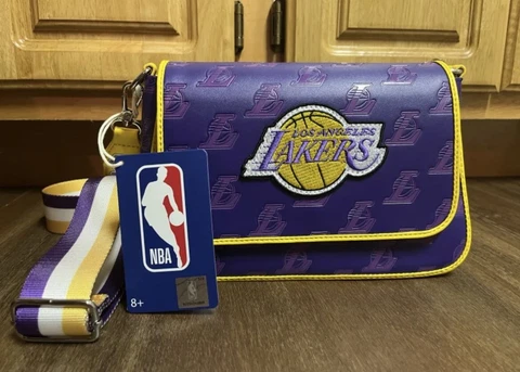 NEW WITH TAGS NBA x Loungefly Los Angeles LA Lakers Basketball Purse Cover