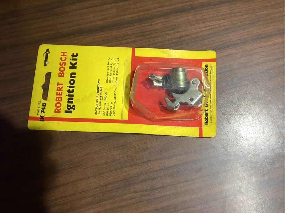 Комплект зажигания Bosch IK74B для Datsun двойное зажигание новый из старых запасов - Изображение 1 из 1