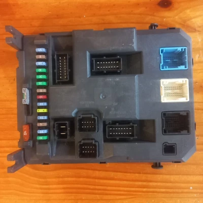 BSI   PSA    VALEO   BSIEV-X01-00    9664983080   22661F01   H05-0   F06-3 - Image 1 of 2