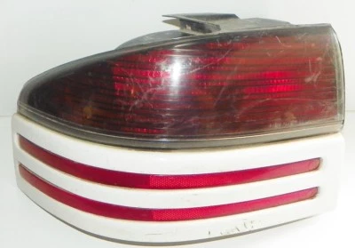 Dodge Intrepid 1996 1997 lado izquierdo lado del conductor luz trasera original Foto 1 de 2