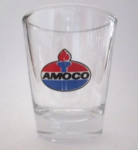 Ein charmantes Amoco Benzin 1 1/2 Unze Schnapsglas - Bild 1 von 1