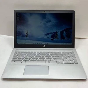 HP Pavillion 15-cd040wm 15.6" AMD A12 9720P 2.7GHz 12GB RAM 1TB HDD Radeon R7 - Imagen 1 de 14