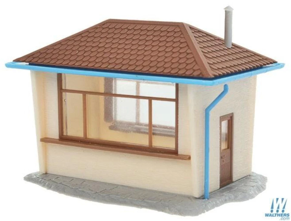 New Walthers Ice Cream Kit HO Scale Scoop's 931-900 - Image 1 of 1