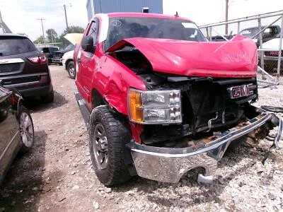 Brazo de control superior delantero derecho usado delantero se adapta a: camioneta GMC Sierra 1500 2011 Foto 1 de 4