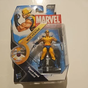 MARVEL COMICS UNIVERSE HASBRO SERIES 3 008 1ST APPEARANCE 2010 WOLVERINE 3.75 A2 - Picture 1 of 2