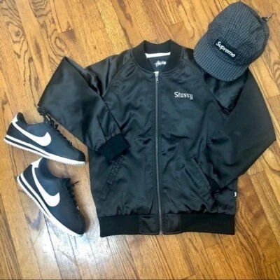 Stussy новый без ЯРЛЫКОВ Калифорния черный атласный bomber куртка - Изображение 1 из 4