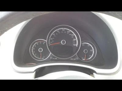 Medidor de velocímetro usado se adapta a: Volkswagen Beetle Cluster 2016 motor de gasolina MPH Foto 1 de 4