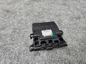 MÓDULO DE CONTROL PUERTA DELANTERA LADO DERECHO MERCEDES W164 X164 ML350 GL450 GL350 OEM - Imagen 1 de 2