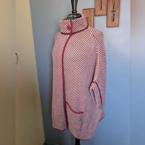 NWT Lauren Conrad Sweater Cape: Red and Pink Herringbone Jacket - Picture 1 of 12