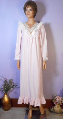 Vintage ‘70s Spotlight Soft Pink Frilly Lace Collar Classic Sissy Nightgown, S - Image 1 of 4
