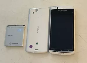 Sony Ericsson Xperia LT18i Display Defekt Teile Spender Platine Kamera Accu Ok - Bild 1 von 3