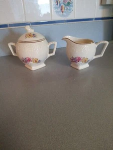 Vintage Royal Shell Krest Rose Pattern/22 Ct. Gold Floral Sugar Bowl and Creamer - Picture 1 of 11
