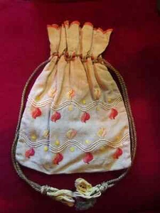 Elaborate embroidered linen purse brass/fabric drawstring 1910 - Picture 1 of 6