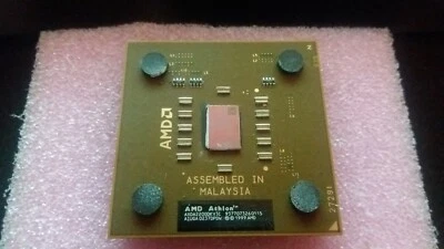AMD ATHLON XP 2200+ - Immagine 1 di 2