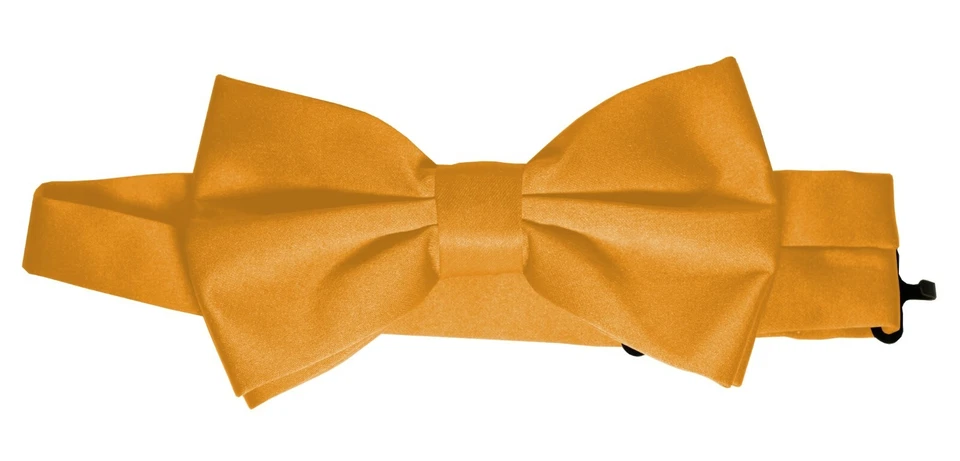 Pajarita de satén liso para hombre. Formal, graduación, esmoquin, crucero Foto 1 de 1