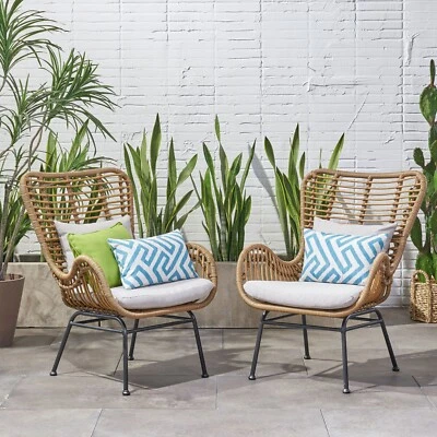 Crystal Outdoor Wicker Club Chairs with Cushions (Set of 2) Foto 1 de 4