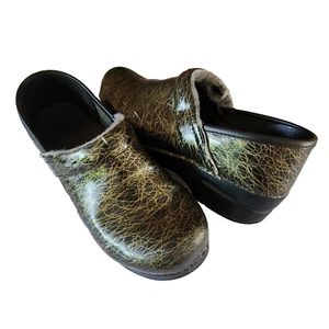 Dansko Clogs Black Gold Women Shoes EU 38 US 7 Nurse Geometric Pattern Shoes - Picture 1 of 15
