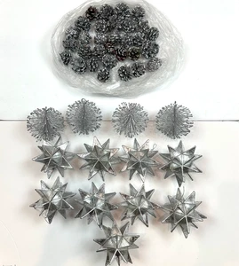 Set Silber Motiv 9x Pappmaché Stern Weihnachtsschmuck 4x verdrahtet + Tannenzapfen - Bild 1 von 10
