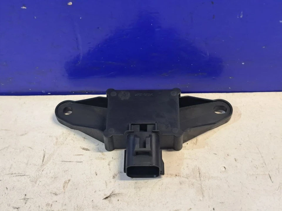 Volvo S80 2013 Petrol Control Unit High Pressure Fuel Pump 31405746 224kW - Image 1 of 4