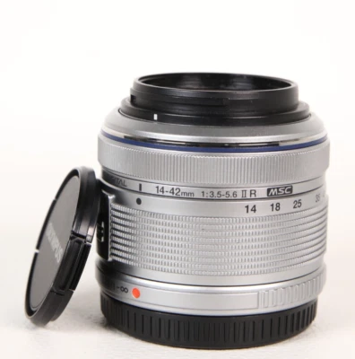 Olympus M.Zuiko Digital 14-42mm f/3.5-5.6 ED Micro 4/3 Lens, Faulty. - Image 1 of 4