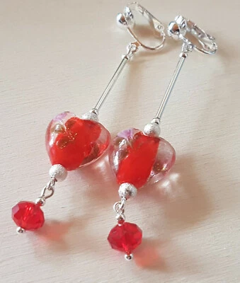 OHRCLIPS CLIPS VERSILBERT HERZEN LAMPWORK GLASPERLEN KRISTALL PERLEN LANG - Bild 1 von 2