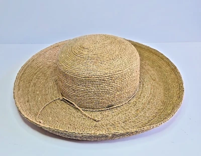 Sombrero de paja de papel natural de ala ancha Scala Collezione con logotipo hebilla ¡Súper bonito! Foto 1 de 4