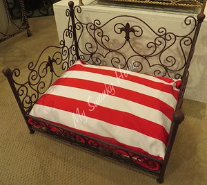 Ferro QUARTIERE FRANCESE cane animale domestico gatto letto fiore di giglio antico rotolo NEIMAN MARCUS - Foto 1 di 4
