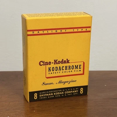 Película de película a color Cine-Kodak Kodachrome 8 mm vintage. Casi nuevo-ex 1954 sellado Foto 1 de 4