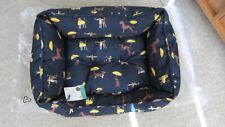 ROSEWOOD JOULES BOX DOG BED, NAVY BLUE RAINING DOGS PRINT, SMALL - NEW WITH TAGS