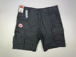 WRANGLER CARGO SHORTS Taglia W38" Uomo Relaxed Fit Grigio Scuro - Nuovo con etichette - Foto 1 di 5