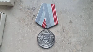 ORDEN Medaille Veteran Arbeit UdSSR Sowjetunion Abzeichen СССР NEU OVP 1974 - Bild 1 von 4