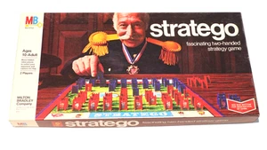 Vintage STRATEGO Board Game 1975 By Milton Bradley ~ Complete - Picture 1 of 6