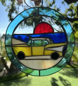 Vintage Buntglas holzig gelb Surfer Auto Fenster hängend Sonnenfänger 6" - Bild 1 von 10