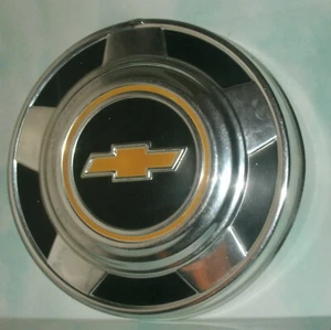 Vintage 1970's and 1980's Chevy Truck & Van Hubcap (10.5") Dog Dish Hub Cap - Picture 1 of 6