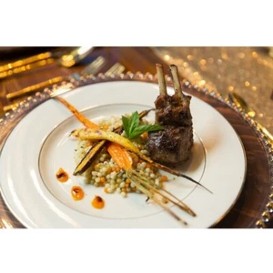 10 Strawberry St 10 3/4" Dinner Plate & 7 3/4" Salad/Dessert Plate(24 - Picture 1 of 7