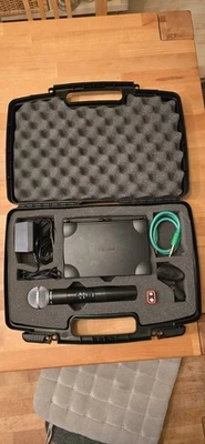 Shure Funkstrecke UT4-TM im Case mit UT2-Handsender mit SM58 Kapsel. - Bild 1 von 4