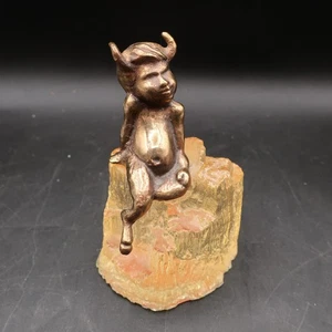 Vintage Marvin Wernick Co 1960s Brass Devil on Lucite Paperweight - MCM - SUPER RARE - Bild 1 von 9