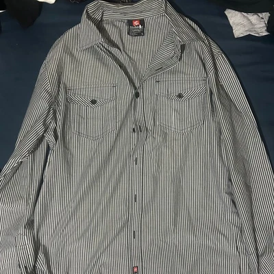 Camisa Southpole abotonada para hombre manga larga a rayas Foto 1 de 4