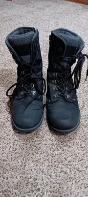 Cobb Hill Women’s Brunswick Boots Sz 7 Black Hydroshield Waterproof Lace Up Zip - Image 1 of 4