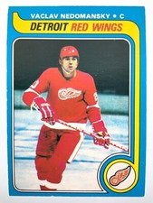 1979-80 Vaclav Nedomansky 132 OPC Detroit Red Wings O-Pee-Chee Hockey Card 0501M